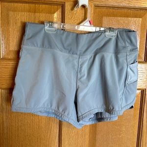 Athleta Women’s Medium Gray Shorts